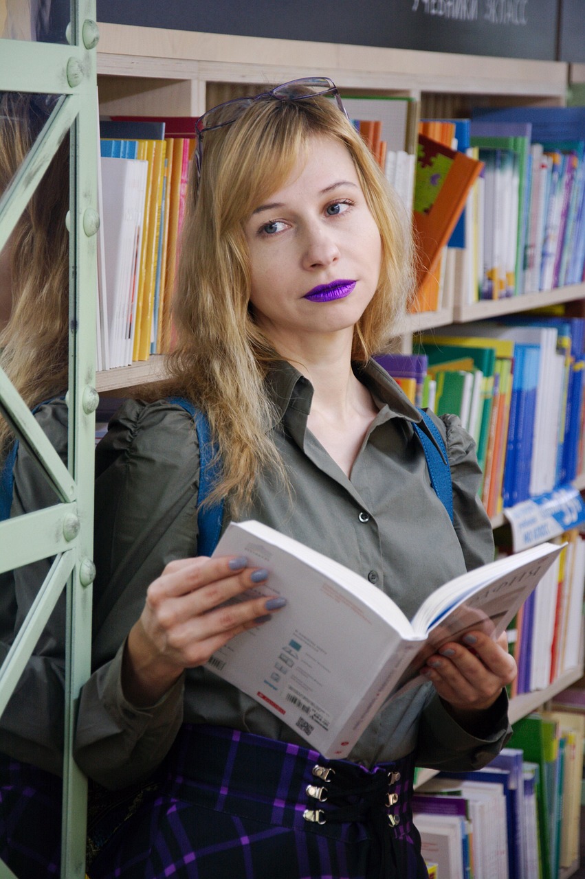 Crafting Captivating Headlines: Your awesome post title goes here books, bookstore, education, intelligence, students, readers